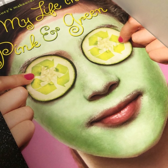 😎📚3/$18 My Life in Pink & Green - Picture 5 of 10